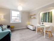 Apt 12 Parliament Buildings, 5 Cork Hill, Dame Street,...