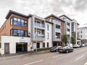 Apt 15 The Wallace Apartments, Wallace Avenue