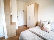 Apt 17, Fairbairn Residence