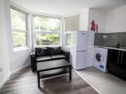 Apt 1, 16 St John’s Terrace