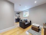 Apt 2, 23 Springfield Mount