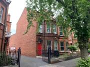 Apt 3, 38 Eglantine Avenue