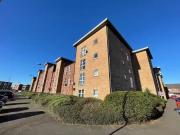 Apt 4, 16 Lewis Mews