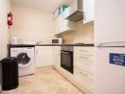 Apt 5B, 8 Springfield Mount