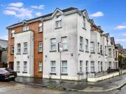 Apt 8, 1 Woodcot Avenue