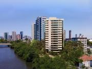 Apt de alto padrão com 4 quartos na beira rio madalena