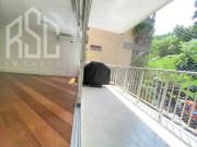 APT Reformado com Varanda e Vista Verde para Aluguel com...