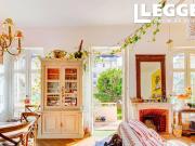 Apt. rez de chaussée 117m². 4 pièces, 3 chambres, 1 SdB,...