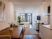 Apt. T2 c/ Varanda a 190 mt Est.do Metro S. Bento Centro...