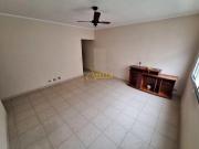 Apto 3 dorms elevador, 1 vaga de garagem, lado praia