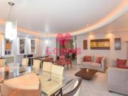 Apto. Água Verde 213 m² 4 dormitórios 3 vagas