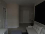 Apto. c/ 01 suíte espaçosa, prédio c/ área de lazer,...