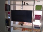 Apto Centro Prox UTFPR, andar lato, 01 qto, sacada churrasq