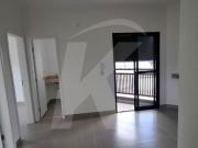 Apto. com 2 dormitórios e 8,70 metros de quintal em...