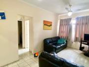 Apto. com 2 dts. no Guaruja a venda