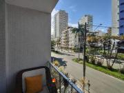 Apto. com 3 dts. no Guaruja a venda