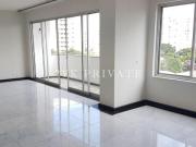 Apto de 176m com 4 dormitórios, 1 suíte, 3 banheiros e 2...