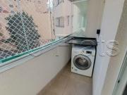 Apto disponível para locação com uma localização...