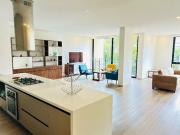 Apto exterior en San Patricio con balcon