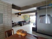 Apto muito barato, belo, amplo e bem localizado Campo...