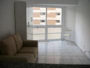 Apto para locação com 1 sala com janelão, 1 suite com...