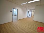 ARBEITEN DAS SPASS MACHT IN EINEM BÜRO DAS ÜBERZEUGT B09