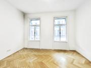 Arbeiten mit Stil Großzügiges Altbaubüro in gefragter...