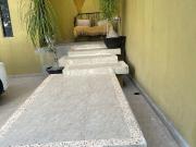 Arboledas del parque amueblada