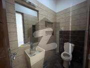 Architect Design Outclass 6 Bedrooms 666 Yards Bungalow...