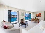 Architect Designed Harbourfront Residence with Iconic Views