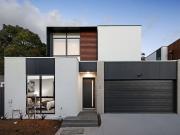 Architectural, Accommodating & Right on the Course