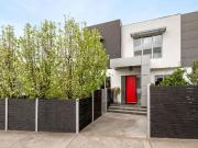 Architectural brilliance in a sublime landscaped setting