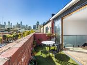 Architectural City Edge Townhouse! Architectural City Edge Townhouse!