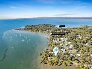 Impressive 1,869mÃÂ² Waterfront Sanctuary