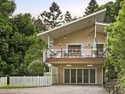 Architecturally Designed Acreage Retreat Privacy, Space...