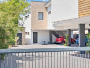 Architecturally Designed Apartment in Tranquil...