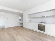 ARCHITECTURALLY DESIGNED LUXURY APARTMENT WITH A...