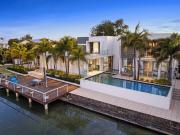 ARCHITECTURALLY DESIGNED WATERFRONT ELEGANCE IN...