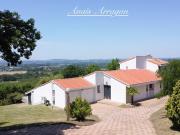 Architecture, nature et panorama: la villa rare que vous...
