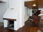 Architektenhaus mit Schwimmhalle in Ruhelage