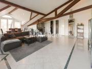 Architektonisches Highlight: Wohnung mit Hauscharakter,...