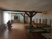 Hälfe 42m2: Archiv Lager Musik Raum:EG 84 qm Zufahrt vor...