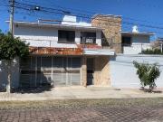 ARCOS DE GUADALUPE CASA DE CUATRO RECÁMARAS Y ESTUDIO