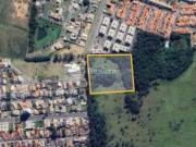Área enorme de 12450 m² em ótima localização em...