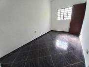 Área Privativa de 02 Quartos no Bairro Alvaro Camargo