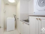 ARGUABLY THE CBDs FINEST RIVERFRONT COMPLEX 1 Bedroom...