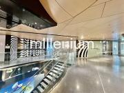 Arkade in der Stadt mit außergewöhnlicher Lage