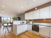 Arklow Road, New Cross, 2 Bedroom Apartment