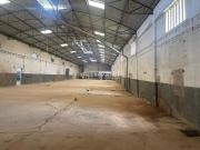 Armazém Industrial da banca composto por 2 pisos situado...