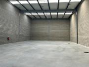 Armazém industrial na zona industrial de Oiã, Aveiro